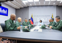 Presidenta (E) Delcy Rodríguez se reunió con alto mando militar