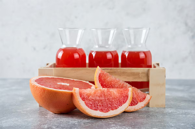 Puede el jugo de pomelo volver peligroso un medicamento