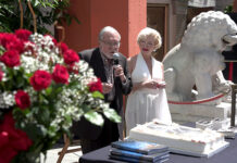 Rosas, pastel y cine: Hollywood celebra el legado de Marilyn Monroe