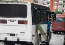 Transportistas en Lara protestaron por el aumento de rutas informales