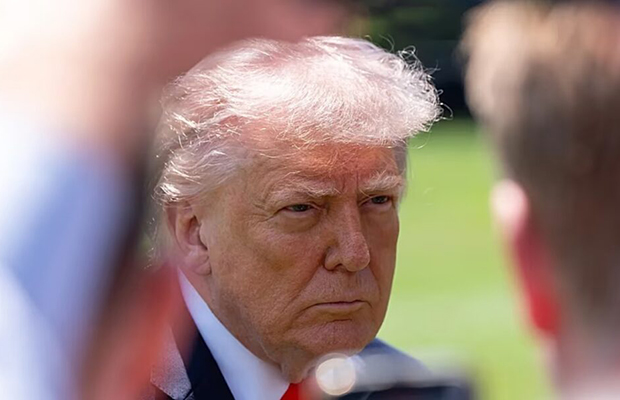 Trump afirma que Irán está «acabado» y que no recibirá «ni diez centavos» de EEUU