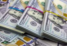 USA podría autorizar el envío de remesas en efectivo hacia Venezuela, según economista