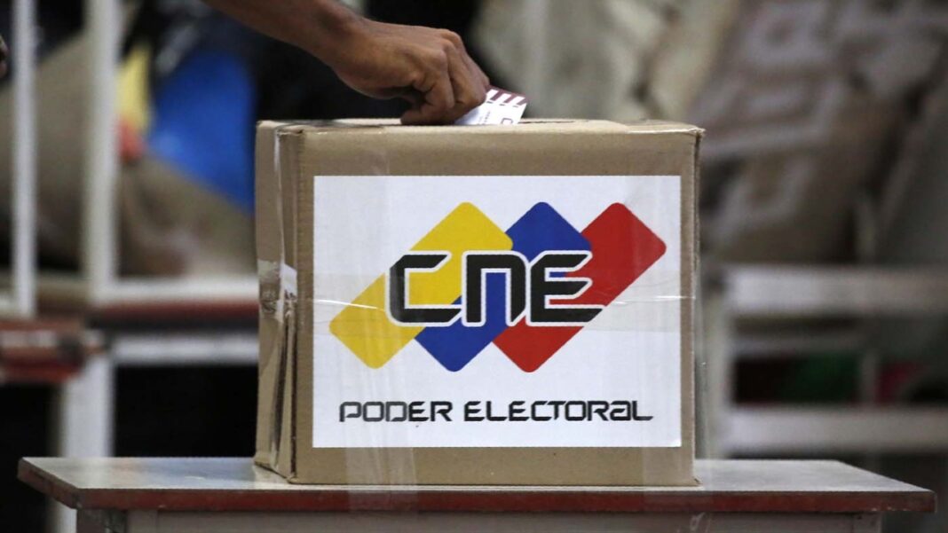 Vicente Díaz plantea negociación política como vía para unas