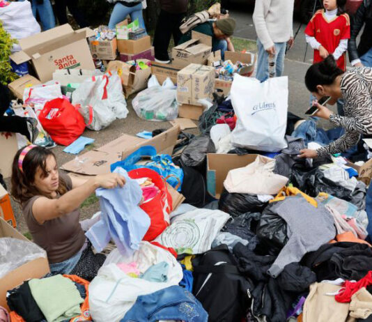 Voluntarios siguen reuniendo ayuda en Bogotá para enviar a Venezuela tras terremotos