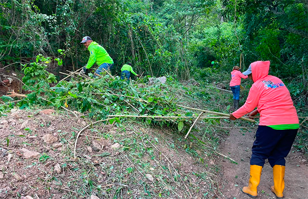Alcaldía-de-Revenga-desplegó-jornada-integral-de-mantenimiento
