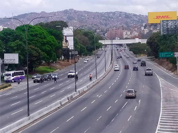 Alertan-sobre-nueva-modalidad-de-robo-a-conductores-en-la-autopista-Francisco-Fajardo