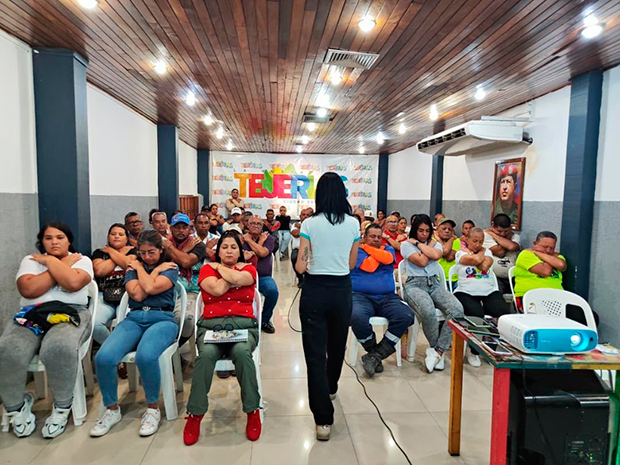 Brigada-de-Salud-Mental-capacita-a-vecinos-de-Las-Tejerías