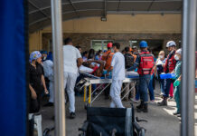 Cientos de sobrevivientes de los terremotos afrontan amputaciones y una larga rehabilitación