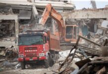 Desarrollan plan para remover 1,2 millones de toneladas de escombros en La Guaira
