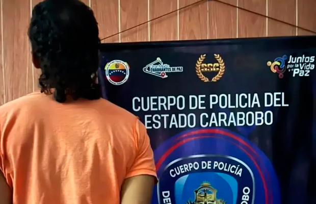 Detienen-a-una-mujer-y-a-su-padre-por-mantener-a-un-niño-encadenado-a-un-rin