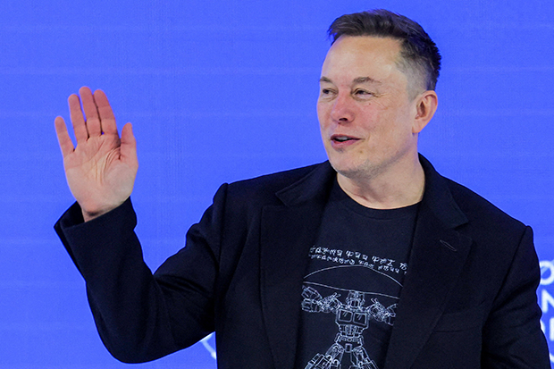 Elon Musk advierte que está profesión ya no será necesaria a “finales de este año” por la IA