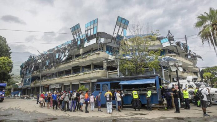 Estiman que cerca de 15_ de los comercios de Caracas y La Guaira se destruyeron con los terremotos