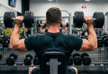 Estos son los beneficios avalados por la ciencia del entrenamiento con mancuernas