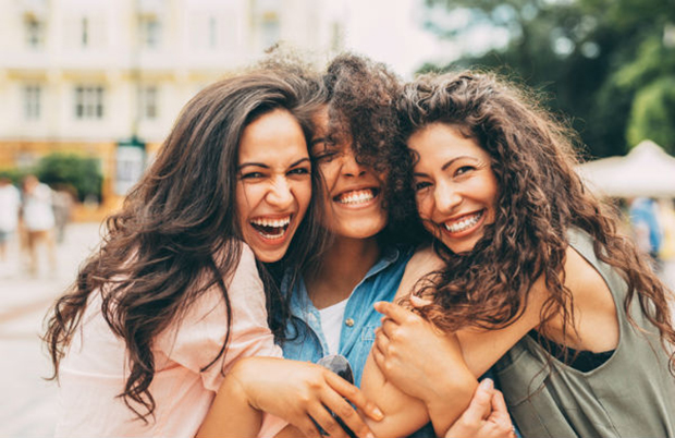 Estos son los beneficios para la salud de tener amigos