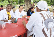 Familias sobrevivientes de La Guaira recibieron atención de salud en Palo Negro