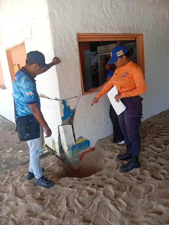 Inspeccionan locales turísticos en Bahía de Cata tras eventos sísmicos