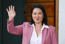 Keiko Fujimori celebra su proclamación: “Orgullosa de ser la primera mujer elegida presidenta en el Perú”