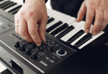 La IFPI fija criterios para admitir canciones creadas con IA en sus listas de éxitos