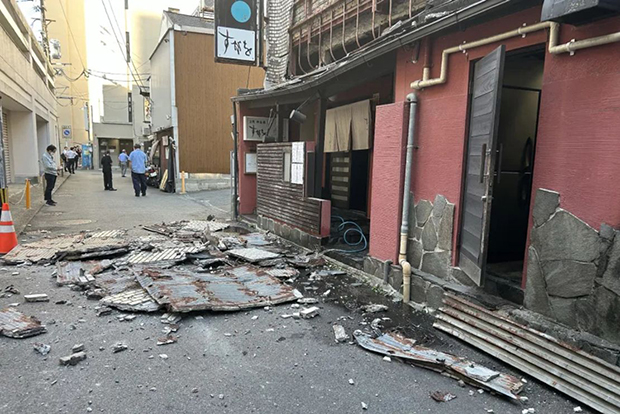 Macron expresa a Japón la profunda solidaridad de Francia por las víctimas del terremoto