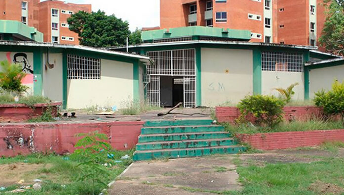 Maniatado-y-amordazado-localizan-cadáver-en-antigua-biblioteca-de-Maturín