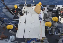 Pakistán continúa la búsqueda de los 5 tripulantes del avión de carga estrellado en el mar