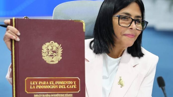 Presidenta Delcy Rodríguez promulga leyes para el Fomento y Promoción del Cacao y del Café