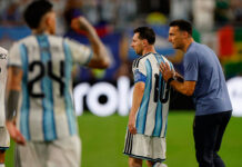 Scaloni sale en defensa de sus «guerreros» por «aguantar baldazos de agua fría»