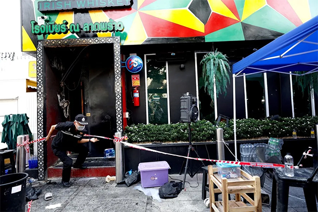 Tailandia comienza a identificar a las víctimas del incendio en un bar de Bangkok