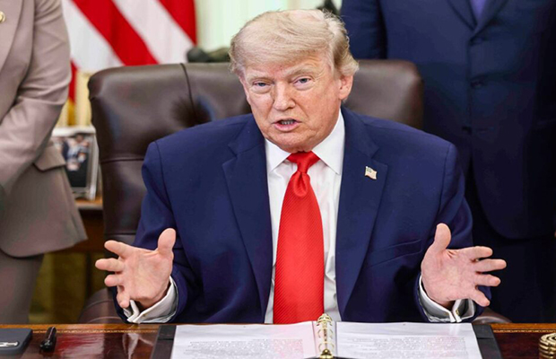 Trump impone aranceles del 50 % a la mayoría de las importaciones procedentes de Canadá