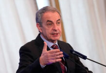 Zapatero dice que no habló con nadie del Gobierno español sobre el rescate de Plus Ultra