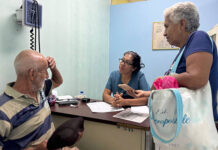 Adultos mayores de FLA recibieron atención médica especializada en el Centro Clínico La Morita
