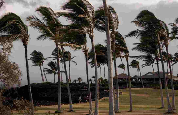 Alertan de inundaciones en Hawai mientras la tormenta Lala avanza