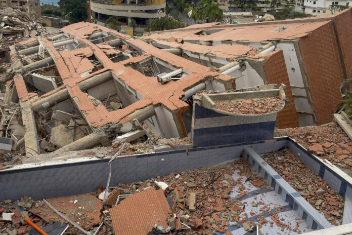 Aumentan a 4.930 los muertos por los terremotos del 24 junio en Venezuela