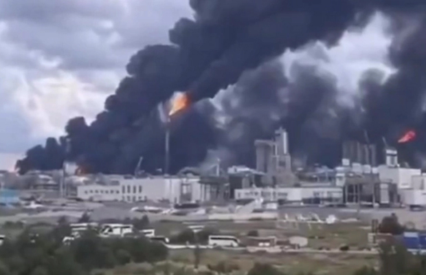 Asciende a ocho el número de muertos tras incendio en planta de gas rusa