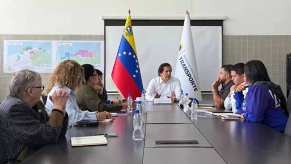 Autoridades establecen planes para garantizar un transporte público seguro y eficiente