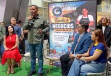 Banca pública y privada activa atención especial de créditos para comerciantes en La Guaira