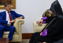 Canciller Plasencia sostuvo encuentro con obispo de la Iglesia Apostólica Armenia en Venezuela
