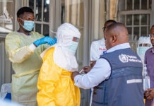 Clases a distancia con fichas y emisiones de radio en zonas de riesgo por el ébola en RDC