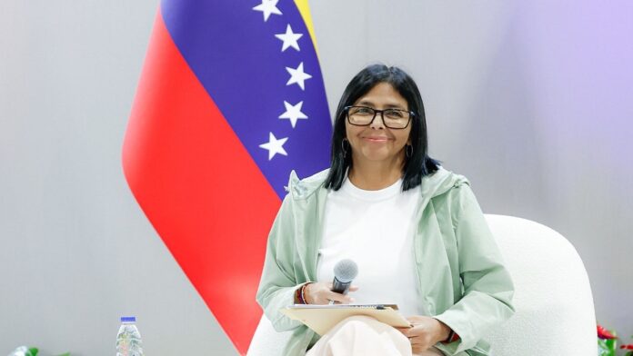 Delcy Rodríguez anuncia simplificación de trámites para agilizar los tiempos de exportación