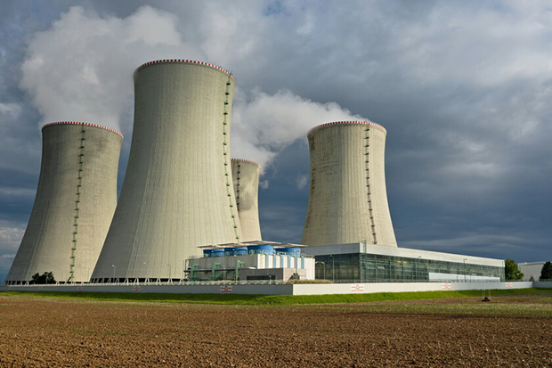España prorroga la vida de una central nuclear en línea con la apuesta energética de la UE