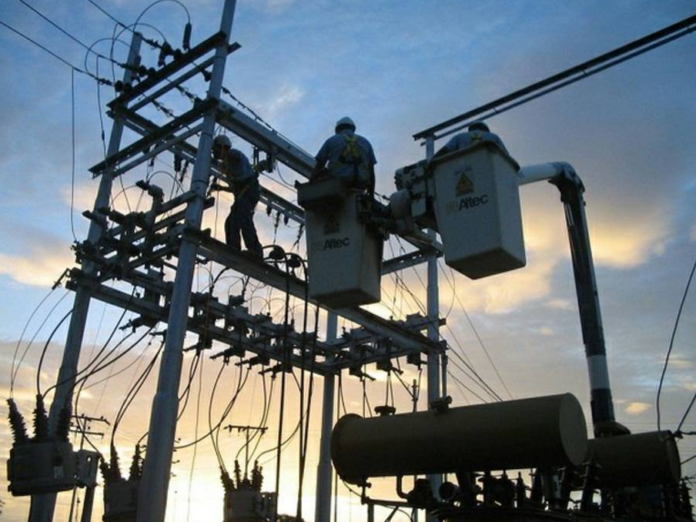 Experto aboga por el gas natural como solución a la crisis eléctrica venezolana