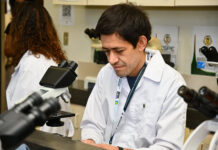 Expertos de 16 países analizan la simbiosis micorrízica en un simposio en Ecuador