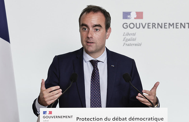 Francia avisa que no tolerará ninguna injerencia extranjera en su debate electoral