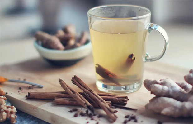 Infusión de jengibre con canela mejora el sistema digestivo y el metabolismo