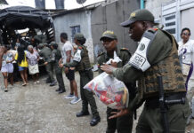 La India envía 20 toneladas de ayuda humanitaria a Colombia por el terremoto