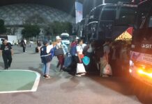 Ministerio de Transporte continúa con el traslado de familias afectadas por los sismos a otros estados