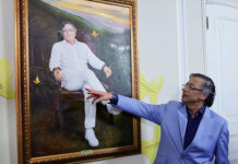 Petro devela su retrato en galería de expresidentes de Colombia a días de dejar el cargo