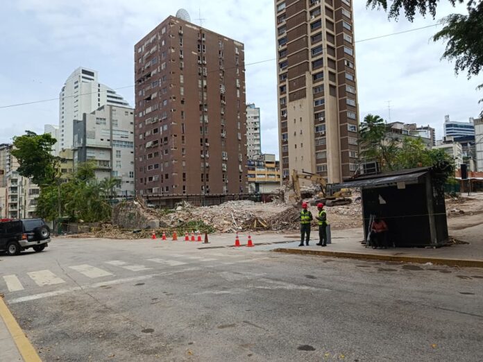 Plan de reconstrucción en Chacao atenderá 1.300 apartamentos afectados por sismos