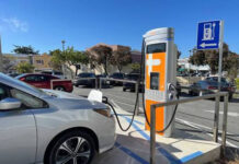 Sustituir un vehículo de combustión por un eléctrico beneficia al clima, aunque esté nuevo