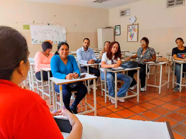 200-mil-maestros-están-en-formación-de-especialización